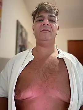 SecretlyDDのウェブカメラショー