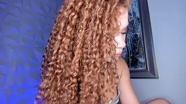 _LittleLia: онлайн-секс-чат