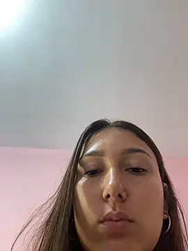 Soffia_Muzz Adlı Modelin Canlı XXX Sohbeti