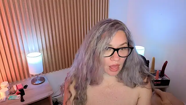 MarianL0ve élő XXX-chatje