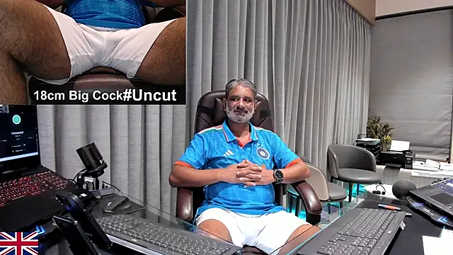 XXX chat uživo modela OnlineBossUK