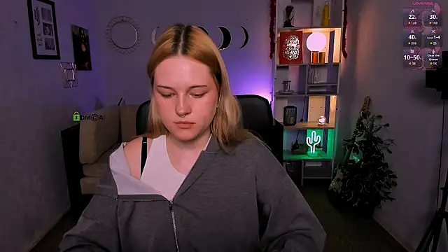 trixy_melison Chat XXX live