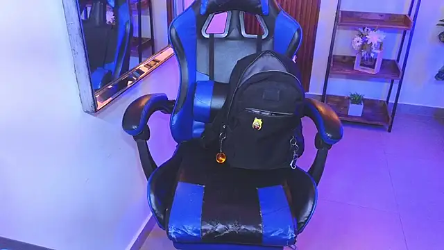 Kenya--Buhle: απευθείας συνομιλία ΧΧΧ