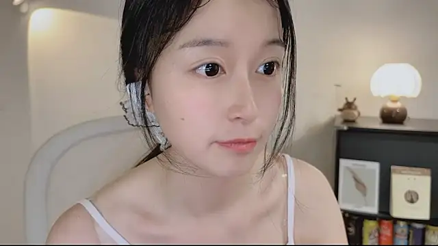 Onechestnut Live XXX-chat