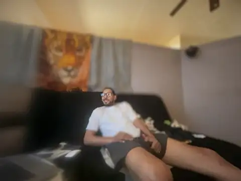 ThrowedWorldWide Live XXX Chat