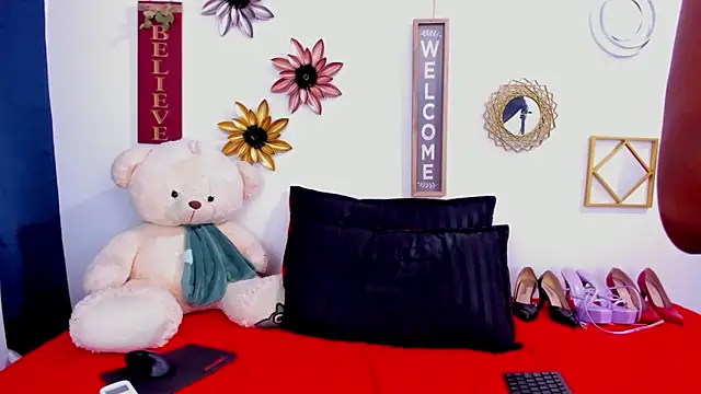 Chat +18 de paolitakens ao vivo