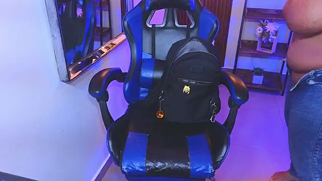 Chat +18 de Kenya--Buhle ao vivo