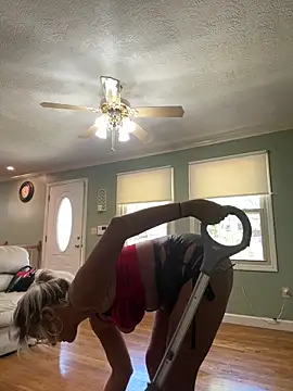 vixendoll87 在線直播表演