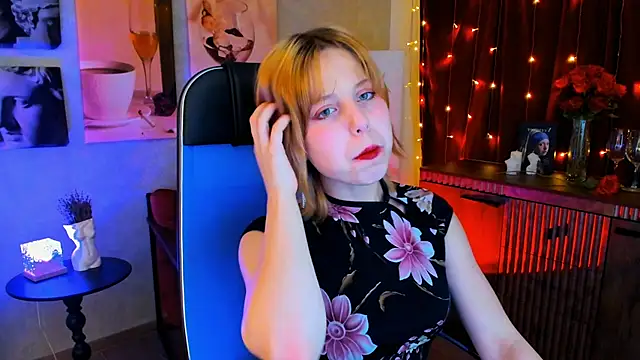 VivienneHebert: онлайн-секс-чат