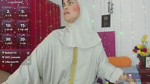 Chat +18 de AishaAmin_ ao vivo