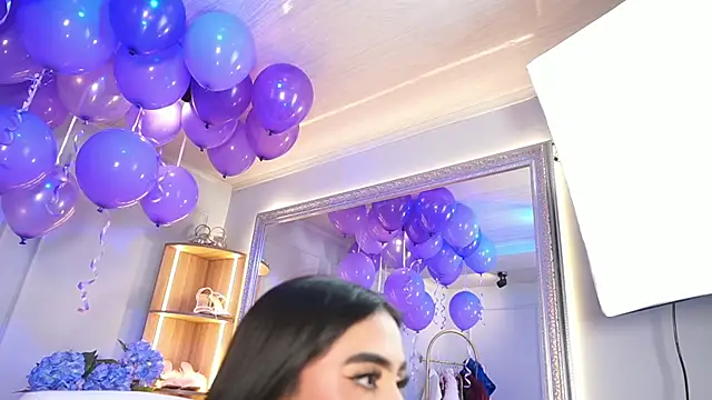 Онлайн чат XXX elasummer