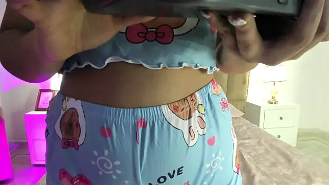 Alessiia_Moon লাইভ XXX চ্যাট