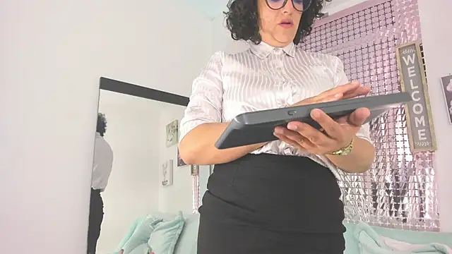 แชท XXX สดของ AnaDalila_Latina