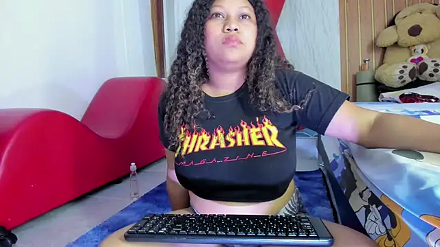 Lunastar02 live XXX chat