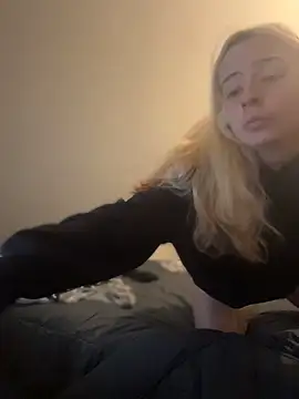 SeccySerena Show in webcam