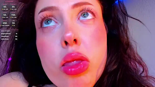 AlbaLimoryのライブXXXチャット