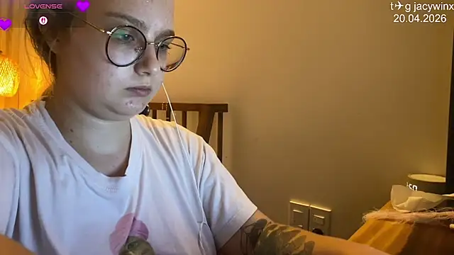 JacyWinslatのライブXXXチャット