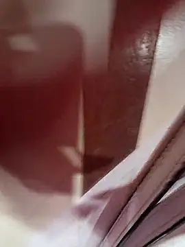 BeautifulMeFire23's Webcam Show