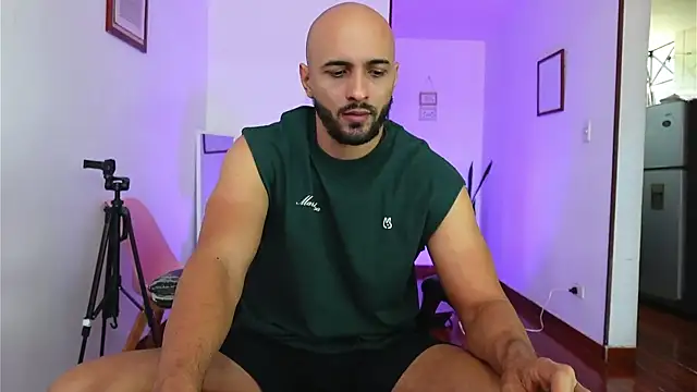 jon-bukowsky Adlı Modelin Web Kamerası Şovu