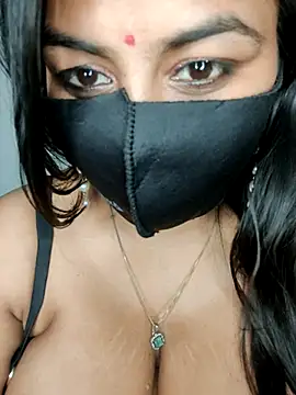 hot8178: онлайн-секс-чат