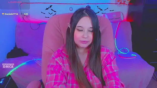 Lolisuccub 即時 XXX 聊天