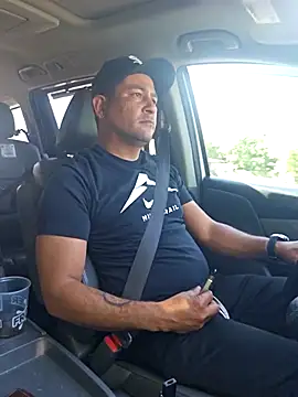 Mifavorito2024: διαδικτυακό σόου στην κάμερα