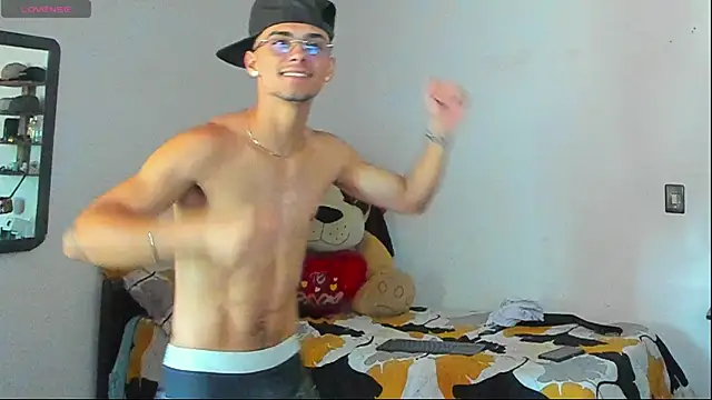 Chat XXX ao vivo de Teo_Rave