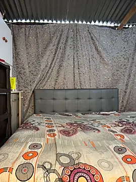 Soe_Lara Show in webcam