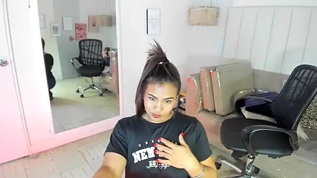 veronica_b07 Chat XXX live