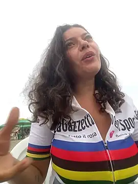 Marivalda2_ Live XXX-chat