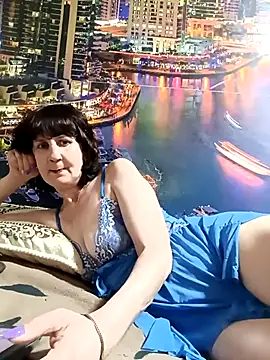 Laura_Kiss লাইভ XXX চ্যাট