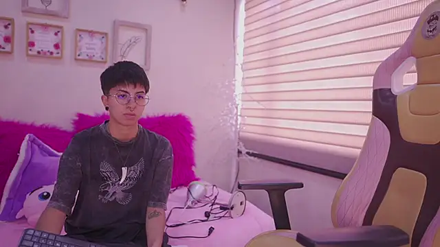 tommy_blueのライブXXXチャット