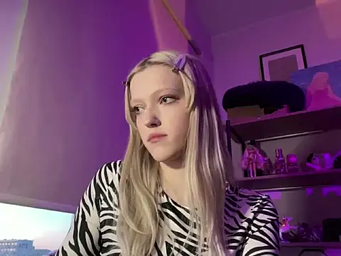 StellinaLuna élő XXX-chatje