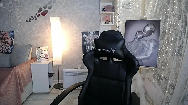 NickyAdamidi Chat XXX live