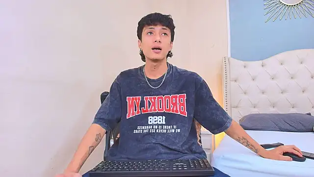 دردشة Lean_Portman الجنسية المباشرة