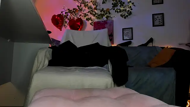 ElektraSunshine: онлайн-секс-чат