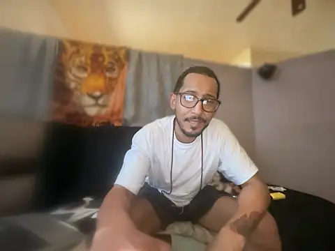 ThrowedWorldWide – Live XXX-chat