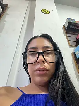 Czat XXX na żywo – pregnant_sofii18