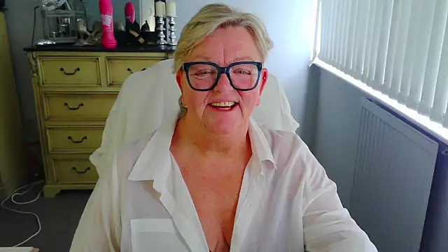 BridgetBlueEyes Live XXX-chat