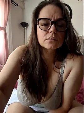 MariaPau_83 élő XXX-chatje