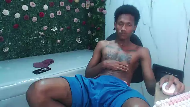 ManSant élő XXX-chatje