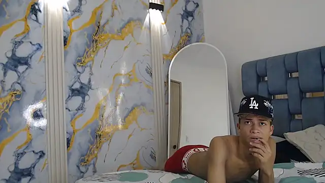 GOLD_BOYS: απευθείας συνομιλία ΧΧΧ