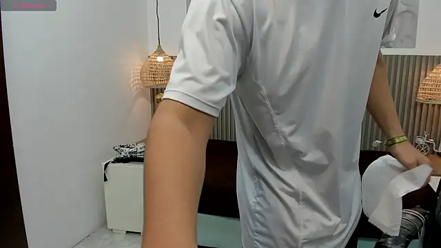 AdrianFranko Live XXX-chat