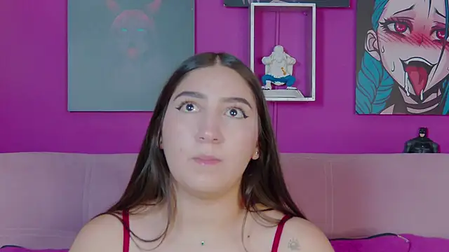 Show modela zoee_moretti_ na web-kameri