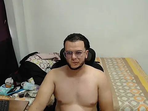 Онлайн чат XXX Masterboy00