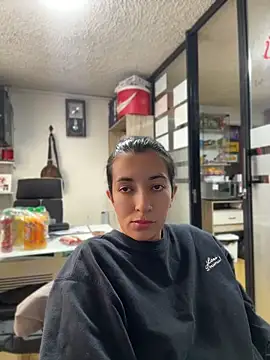 SALOME_KORLANDn Webbikameraesitys