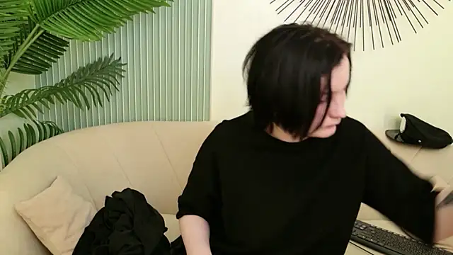 Leonora_Lix: онлайн-секс-чат