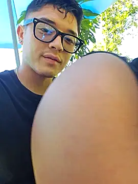 anita1976: διαδικτυακό σόου στην κάμερα