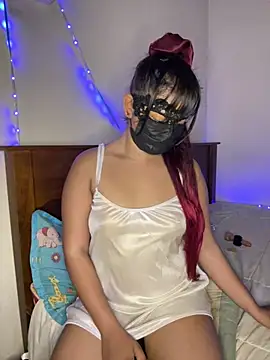 Ariana__Marie: διαδικτυακό σόου στην κάμερα