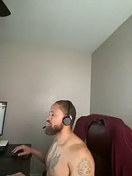 Fathero1time লাইভ XXX চ্যাট